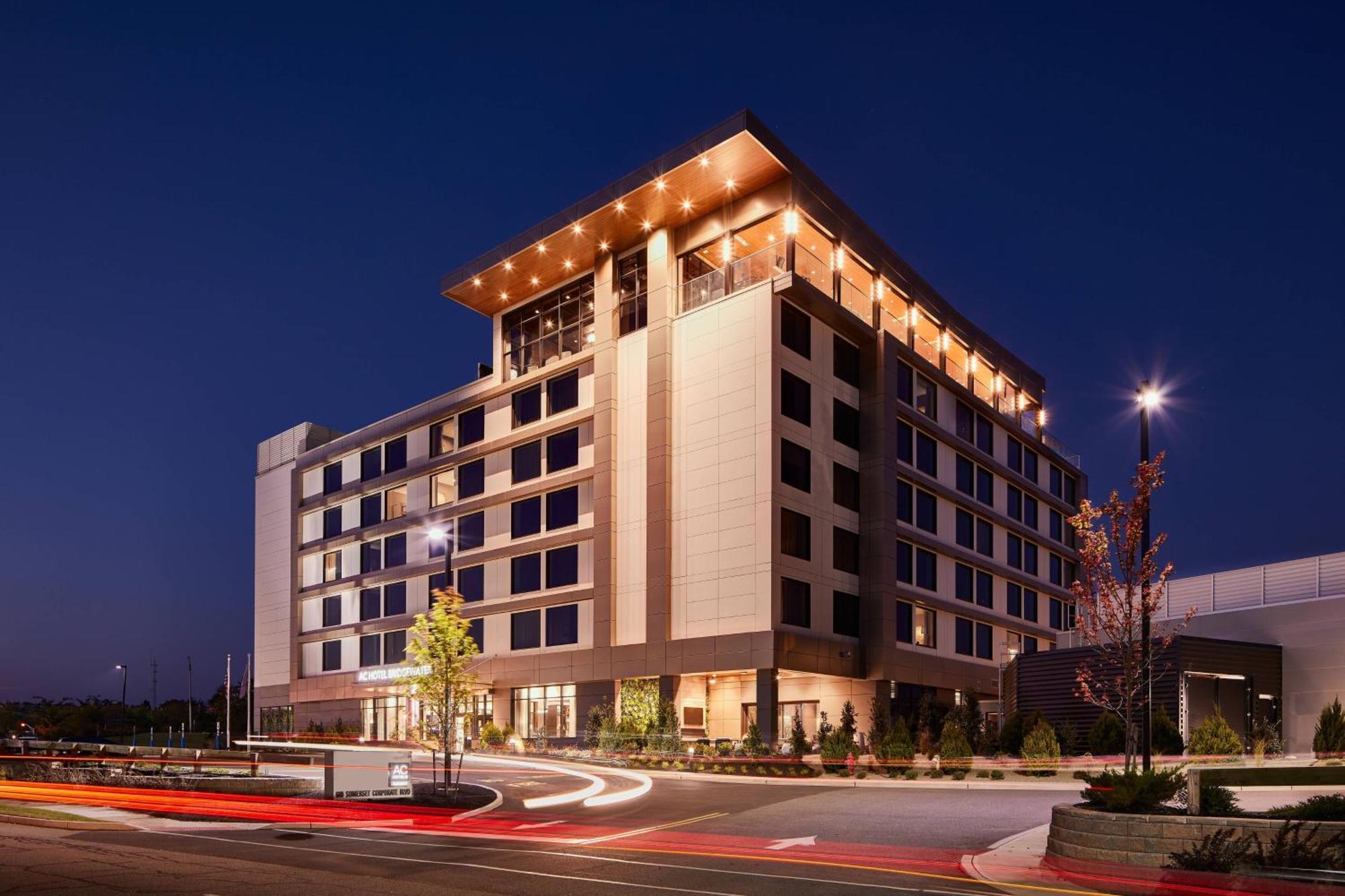 Ac Hotel By Marriott ברידג'ווטר מראה חיצוני תמונה
