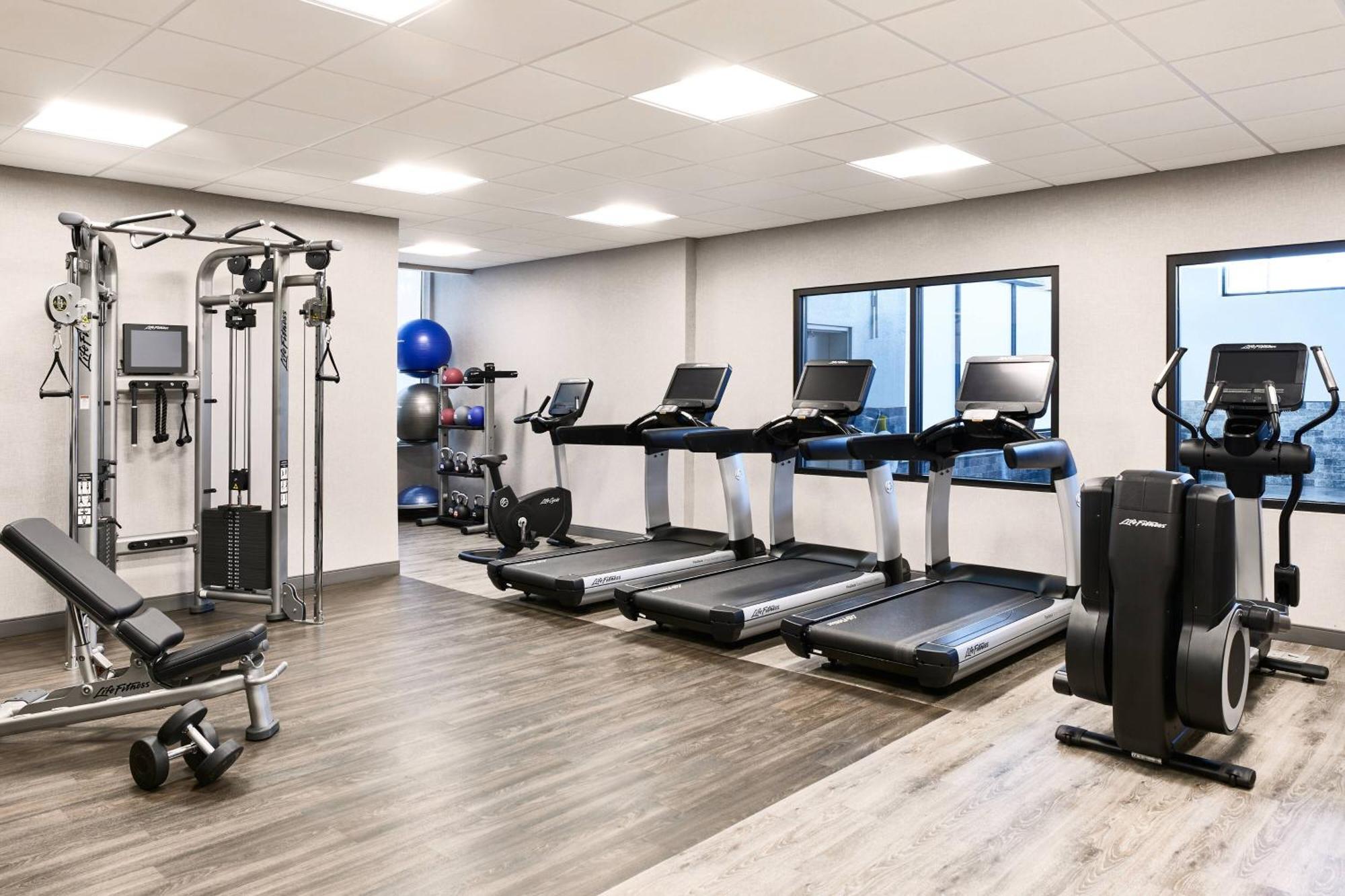 Ac Hotel By Marriott ברידג'ווטר מראה חיצוני תמונה